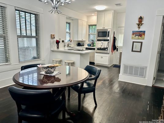 Dining room, Interior, Kitchen, Recessed Lighting, Wood Texture Flooring