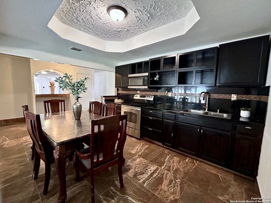Dining room, Interior, Kitchen, Stainless Steel Appliances