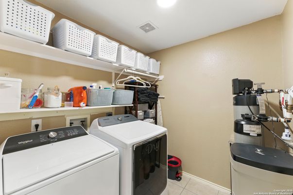 Interior, Recessed Lighting, Washer