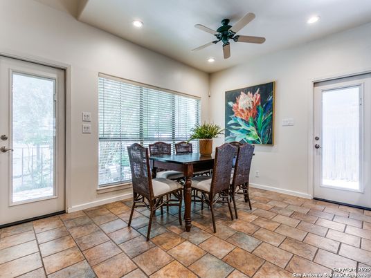 Dining room, Interior, Recessed Lighting