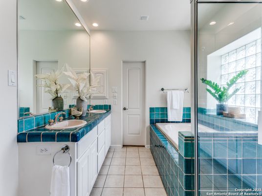 Bathroom, Interior, Recessed Lighting, Tile Countertops