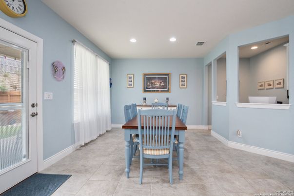 Dining room, Interior, Recessed Lighting