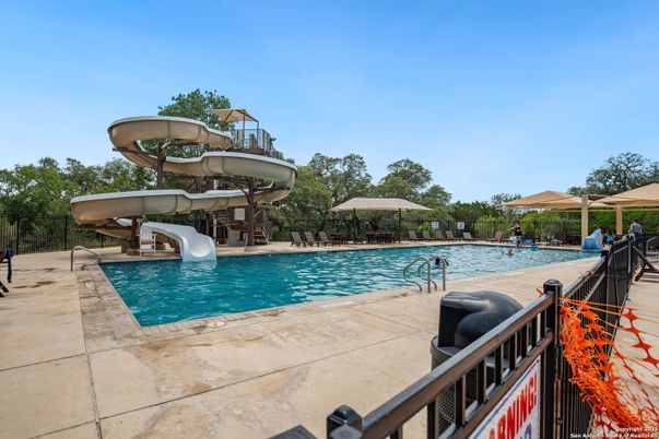 Exterior, Playground, Pool
