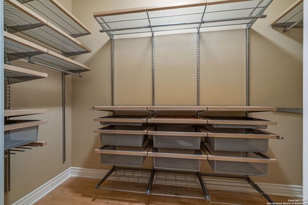 Interior, Walk-in Closets, Wood Texture Flooring