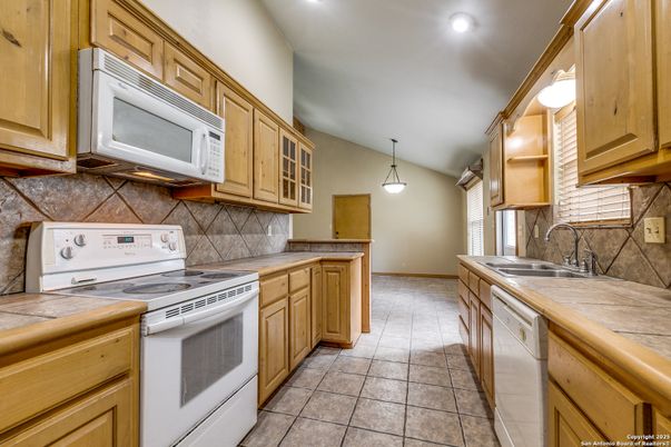 Interior, Kitchen, Pendant Lights, Recessed Lighting, Tile Countertops