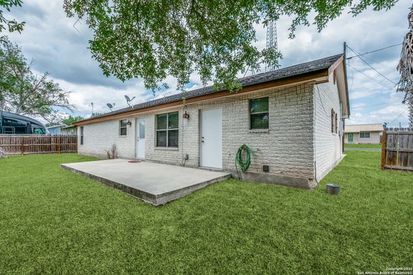 Backyard, Exterior
