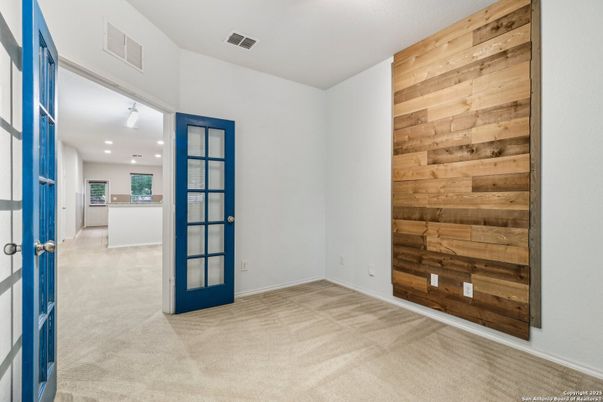Empty room, Interior, Recessed Lighting, Wooden Walls