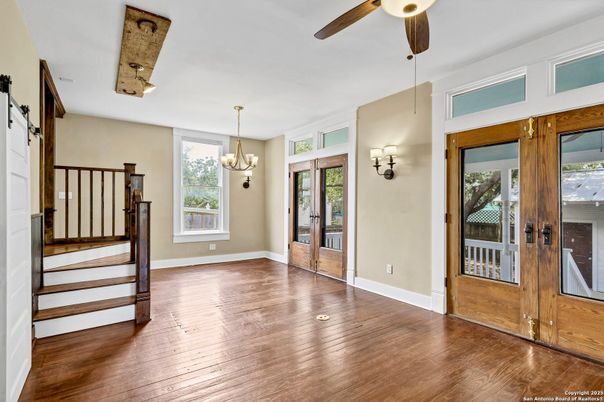 Chandelier, Empty room, Interior, Wood Texture Flooring