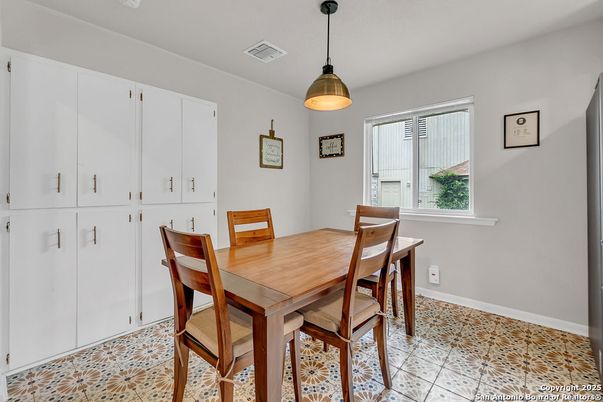 Dining room, Interior, Pendant Lights