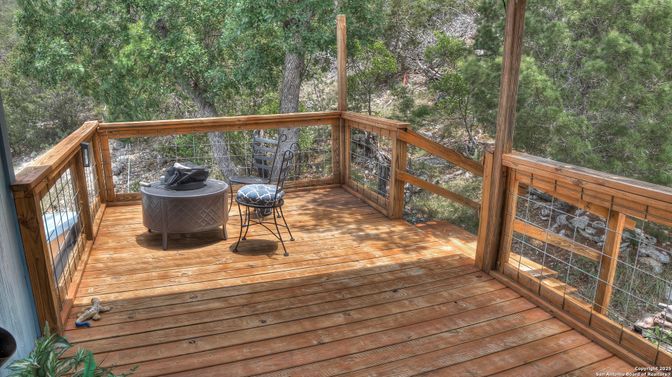 Exterior, Wood Texture Flooring