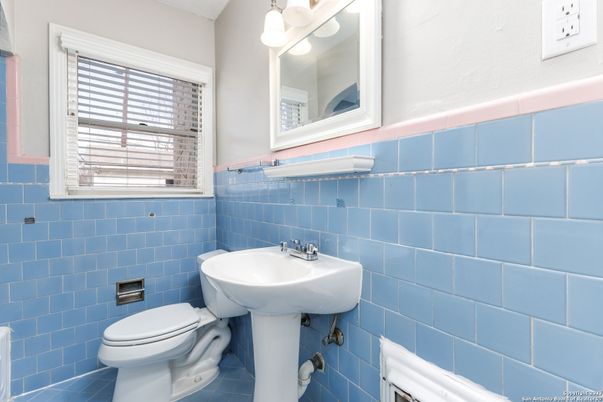 Bathroom, Interior