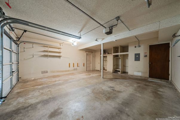 Garage, Interior