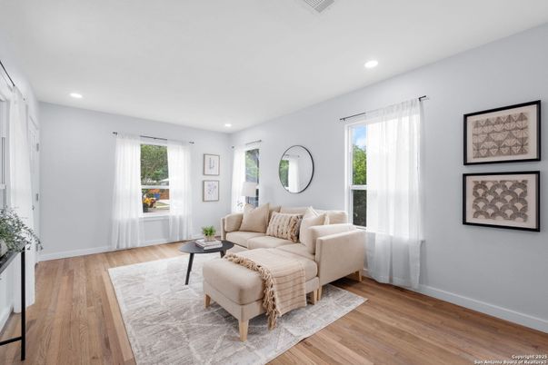 Interior, Living room, Recessed Lighting, Wood Texture Flooring