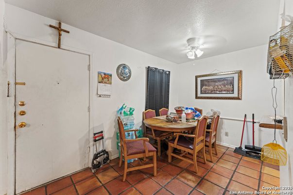 Dining room, Interior