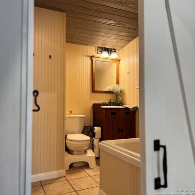 Bathroom, Interior, Wooden Ceilings, Wooden Walls