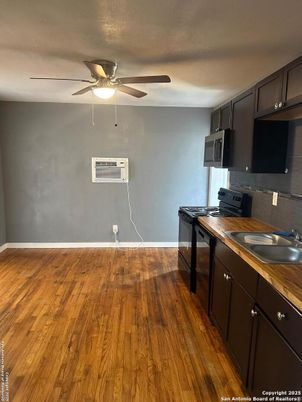 Interior, Kitchen, Wood Texture Flooring