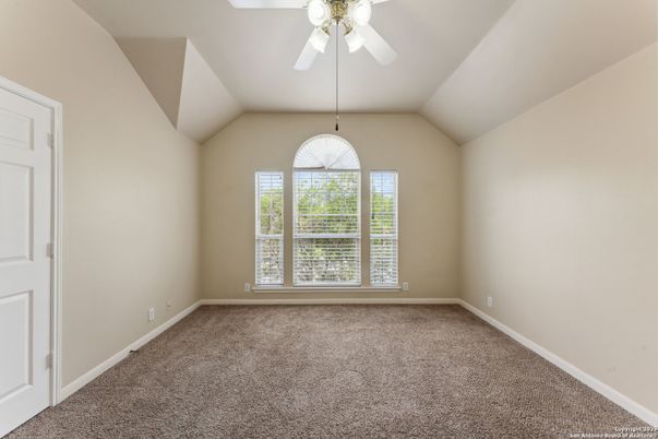 Empty room, Interior, Pendant Lights