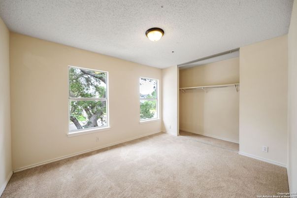 Empty room, Interior, Walk-in Closets