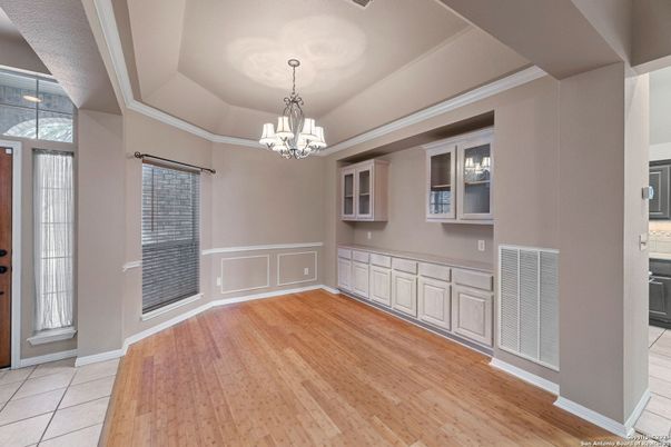 Chandelier, Empty room, Interior, Wood Texture Flooring