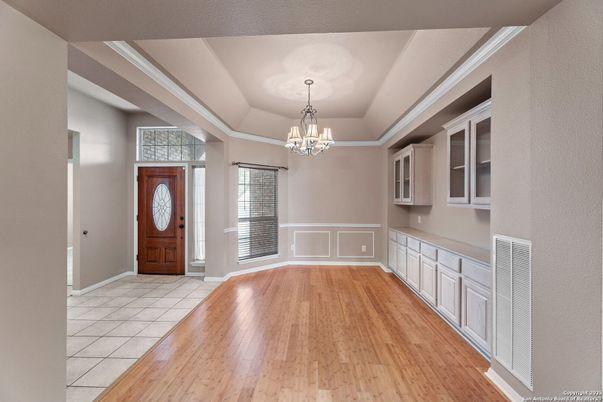 Chandelier, Empty room, Interior, Wood Texture Flooring