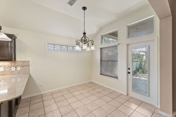 Chandelier, Empty room, Interior, Pendant Lights