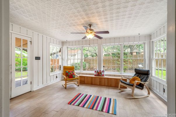Interior, Sun Room, Wood Texture Flooring