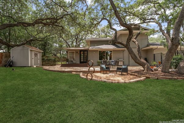 Backyard, Exterior