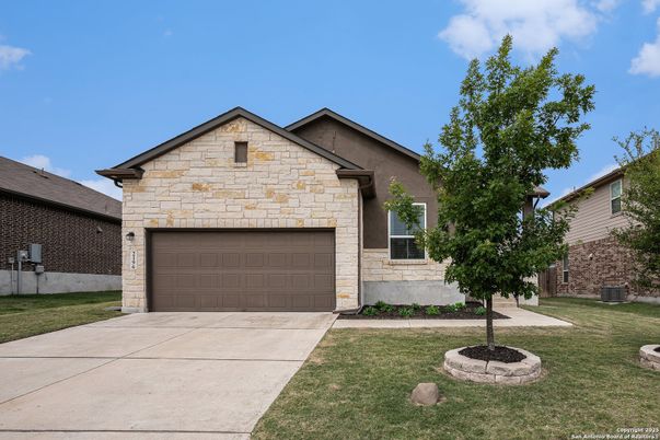 Attached, Exterior, Facade, Brick Traditional
