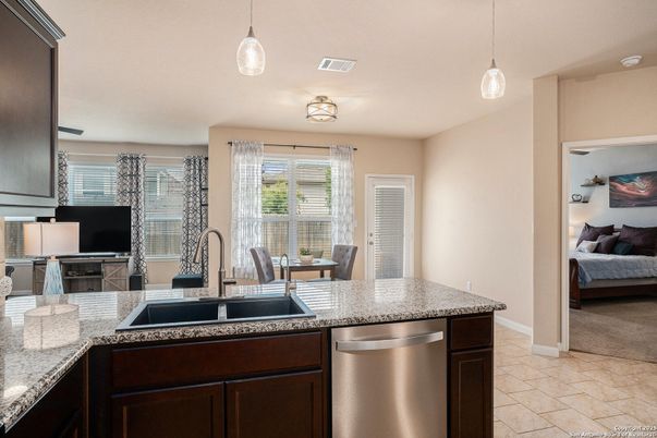 Dining room, Interior, Kitchen, Pendant Lights, Stainless Steel Appliances