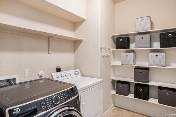 Interior, Washer