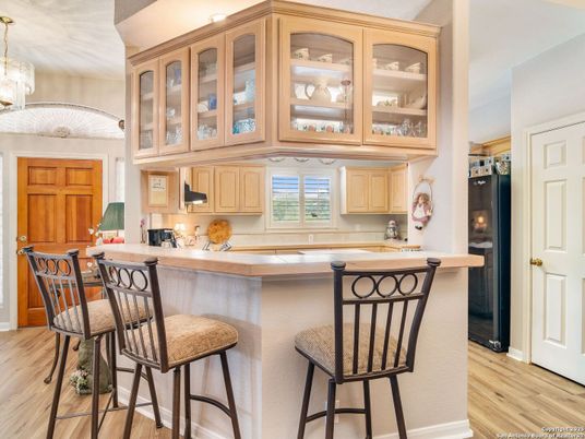 Chandelier, Interior, Kitchen, Wood Texture Flooring