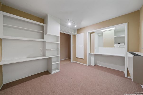 Interior, Walk-in Closets
