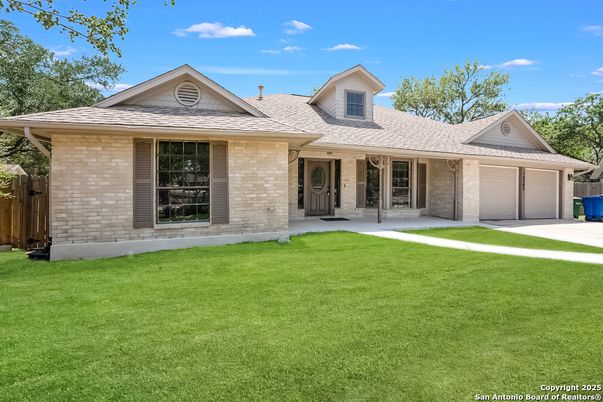 Attached, Backyard, Exterior, Facade, Brick Facade, Ranch