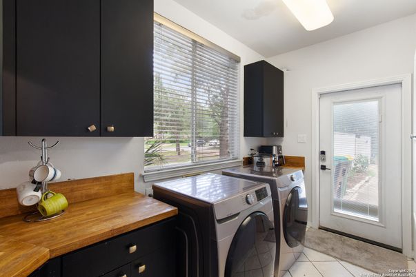Interior, Washer