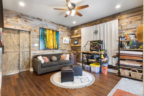 Interior, Recessed Lighting, Wood Texture Flooring, Wooden Walls