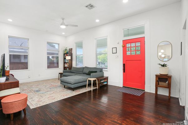 Interior, Recessed Lighting, Wood Texture Flooring