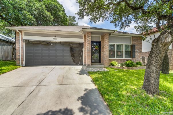 Attached, Exterior, Facade, Brick Facade, Ranch