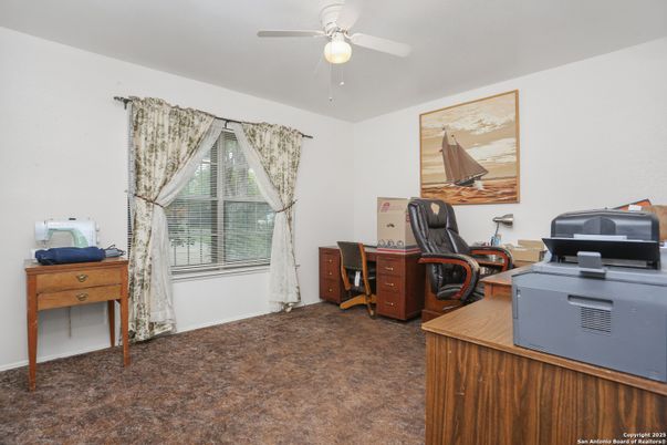 Home Office, Interior