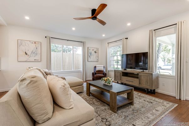 Interior, Living room, Recessed Lighting, Wood Texture Flooring