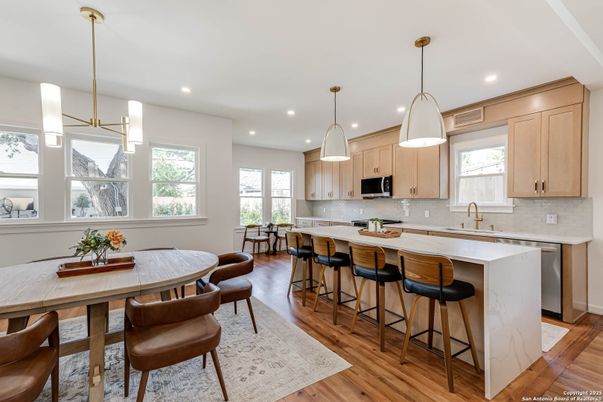 Dining room, Interior, Kitchen, Pendant Lights, Recessed Lighting, Wood Texture Flooring