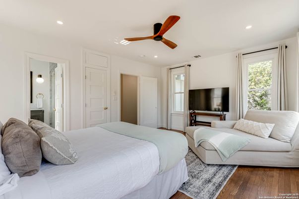 Bedroom, Interior, Recessed Lighting, Wood Texture Flooring