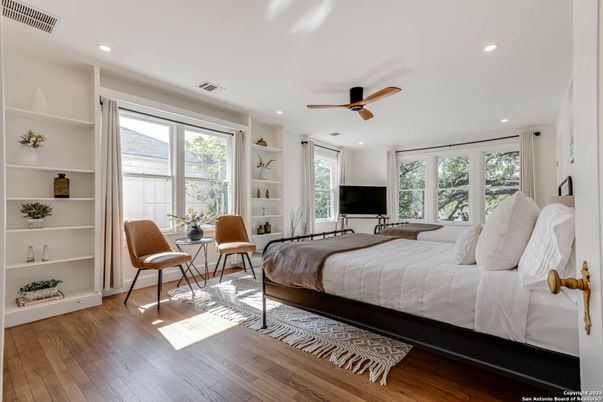 Bedroom, Interior, Recessed Lighting, Wood Texture Flooring