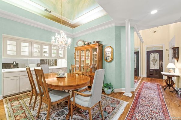 Chandelier, Dining room, Interior, Recessed Lighting, Wood Texture Flooring