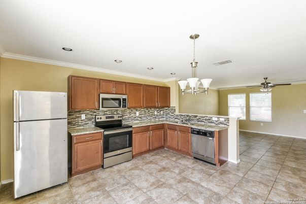 Chandelier, Interior, Kitchen, Recessed Lighting, Stainless Steel Appliances