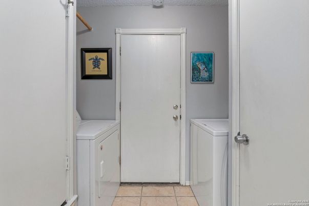 Interior, Washer