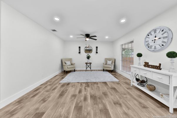 Interior, Recessed Lighting, Wood Texture Flooring