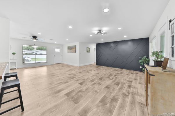 Empty room, Interior, Recessed Lighting, Wood Texture Flooring