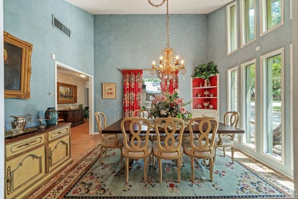 Chandelier, Dining room, Interior