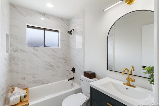 Bathroom, Interior, Marble Walls, Recessed Lighting
