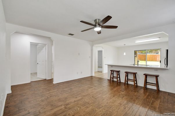 Empty room, Interior, Pendant Lights, Wood Texture Flooring